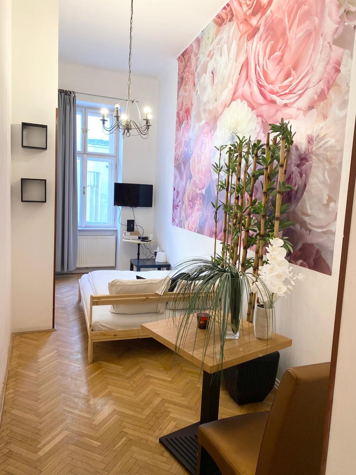 Vaczi Central Relax Boutique Suits Apartment Budapest Exterior photo